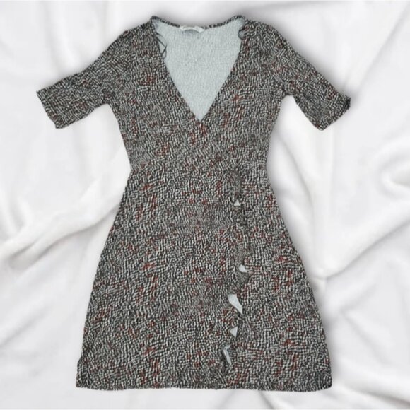 Astradivarius Brand New Soft Surplice Eyelet Wrap Skater Dress- Size Small - Picture 1 of 14